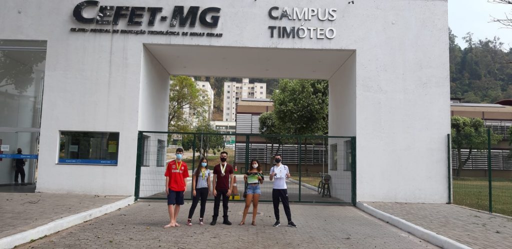 FEEMG - ⚽️🏆#conheçaafeemg Realizados pela FEEMG, os Campeonatos  Metropolitanos Escolares reúnem 280 equipes e cerca de 4.000 alunos-atletas  das escolas filiadas de BH e da Região Metropolitana. Na foto, as equipes do